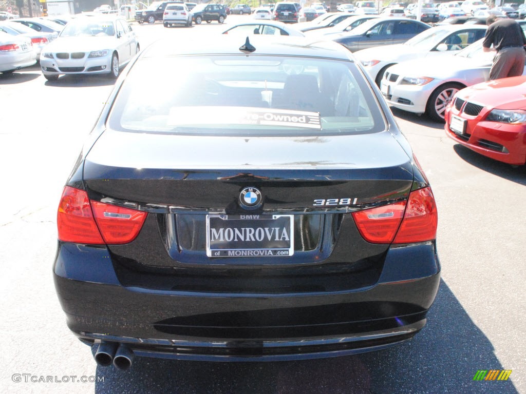 2010 3 Series 328i Sedan - Jet Black / Black photo #8