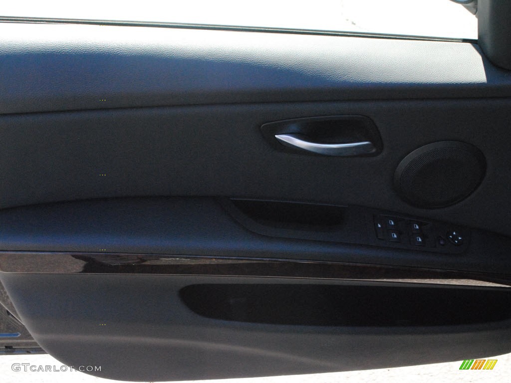 2010 3 Series 328i Sedan - Jet Black / Black photo #16