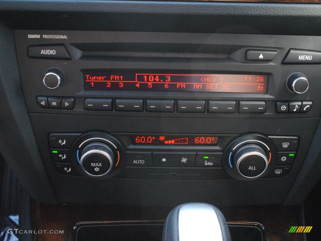 2010 BMW 3 Series 328i Sedan Controls Photo #55440642