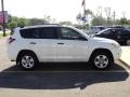 Super White - RAV4 I4 4WD Photo No. 4