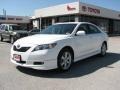 2009 Super White Toyota Camry SE  photo #2