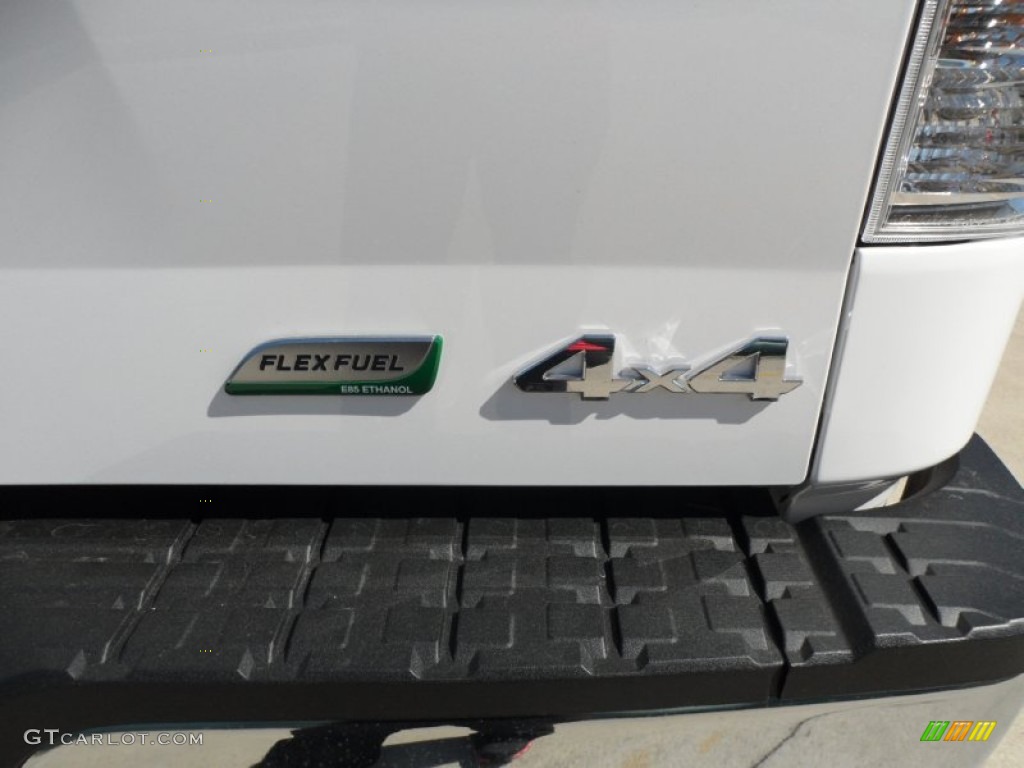 2012 Toyota Tundra SR5 TRD CrewMax 4x4 Marks and Logos Photos