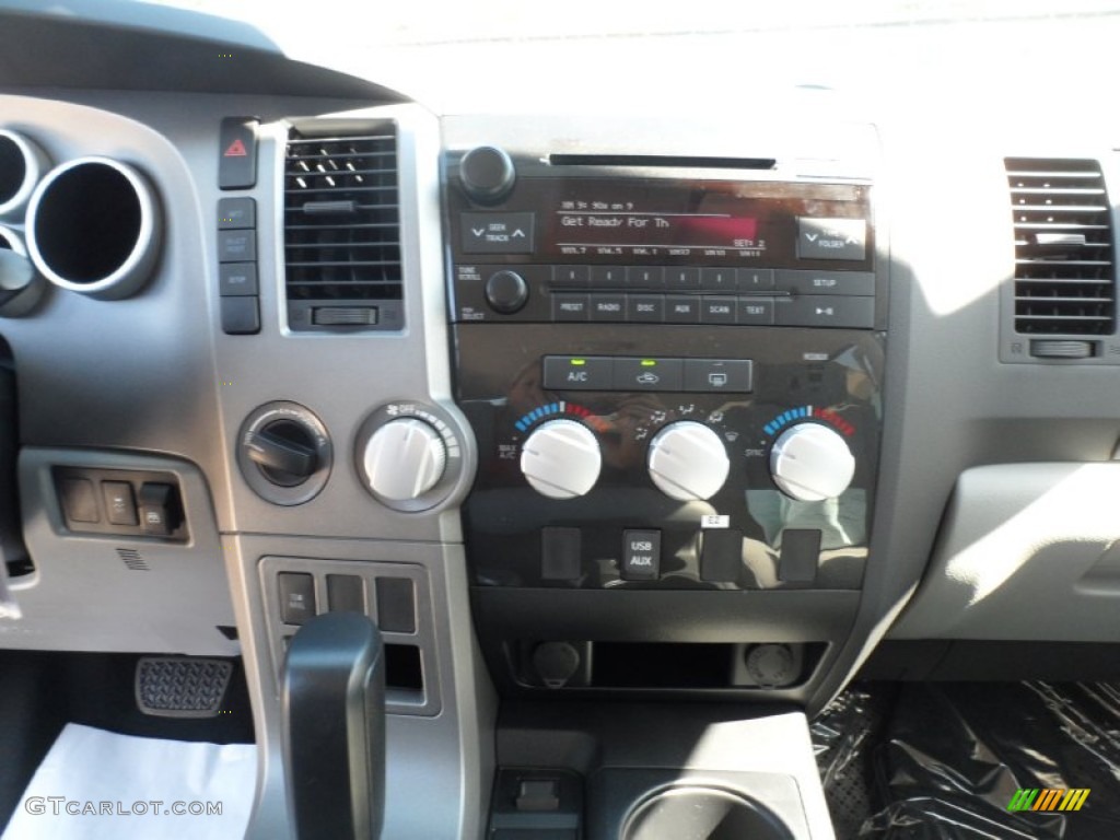 2012 Tundra SR5 TRD CrewMax 4x4 - Super White / Graphite photo #29