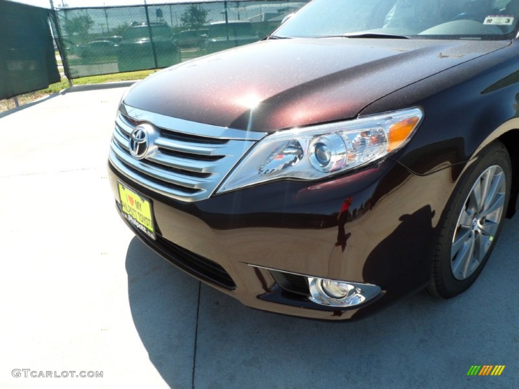 2011 Avalon Limited - Sizzling Crimson Mica / Light Gray photo #10