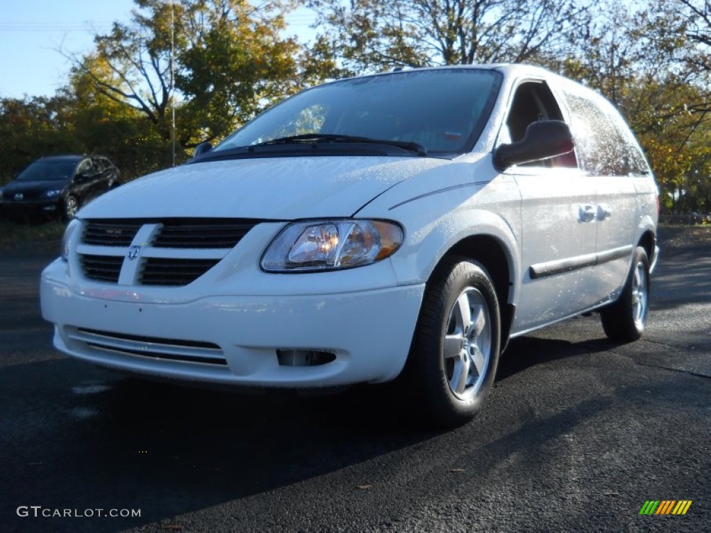 2007 Caravan SXT - Stone White / Medium Slate Gray photo #1