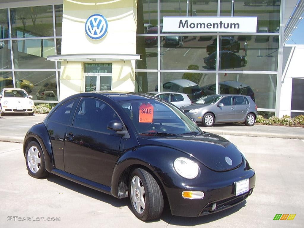 Black Volkswagen New Beetle