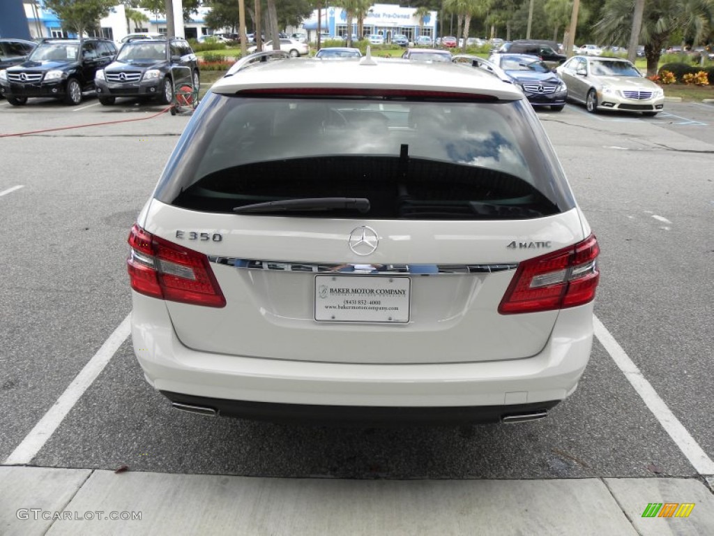 2011 E 350 4Matic Wagon - Arctic White / Almond/Black photo #3