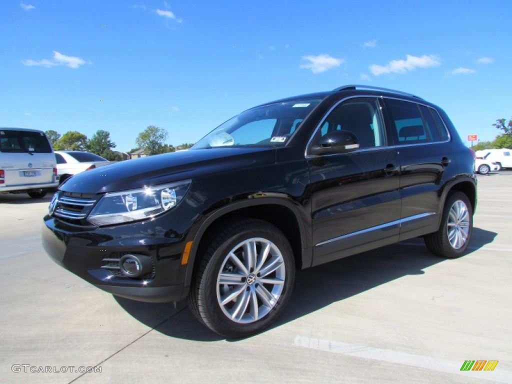 Deep Black Metallic 2012 Volkswagen Tiguan SE Exterior Photo #55451984
