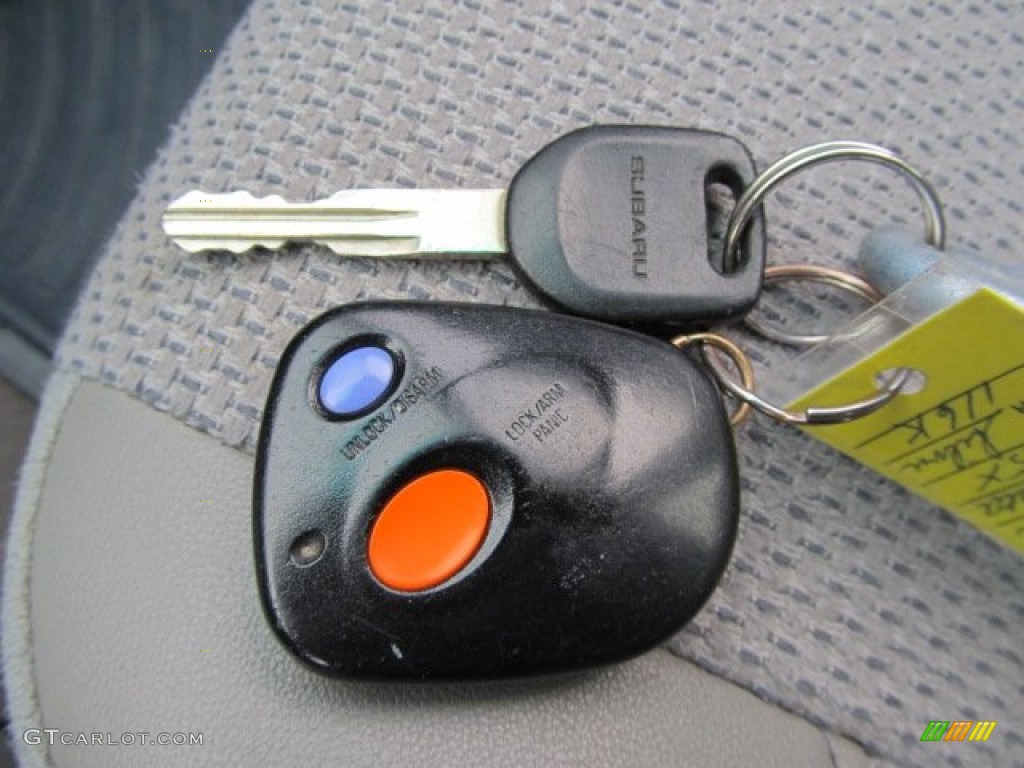 2003 Subaru Forester 2.5 X Keys Photo #55452389