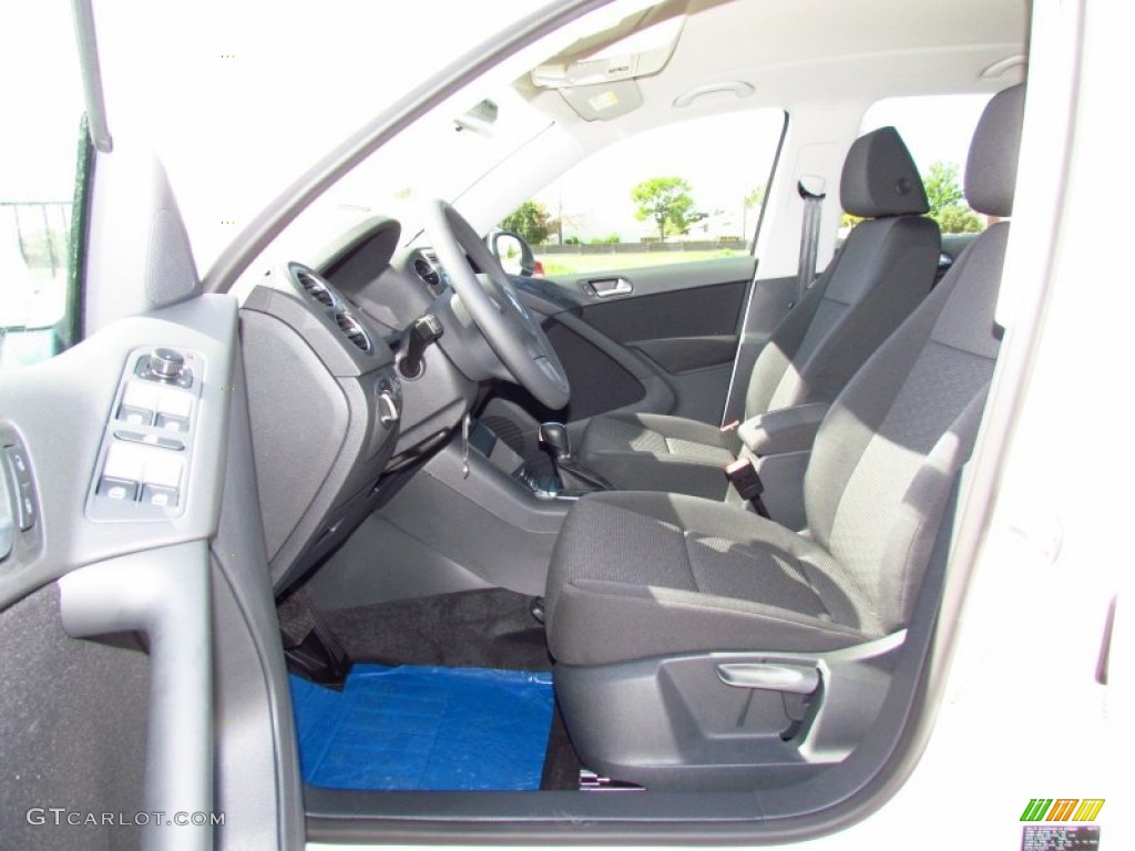 Black Interior 2012 Volkswagen Tiguan S Photo #55452486