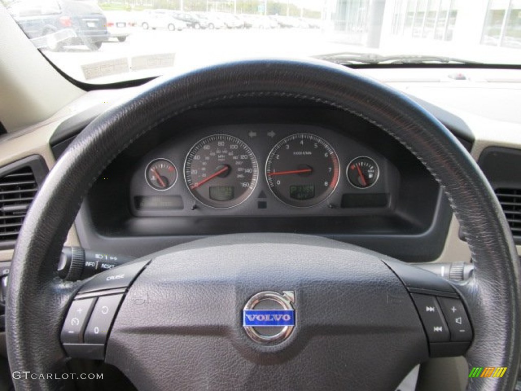2004 Volvo S60 2.4 Taupe/Light Taupe Steering Wheel Photo #55453958