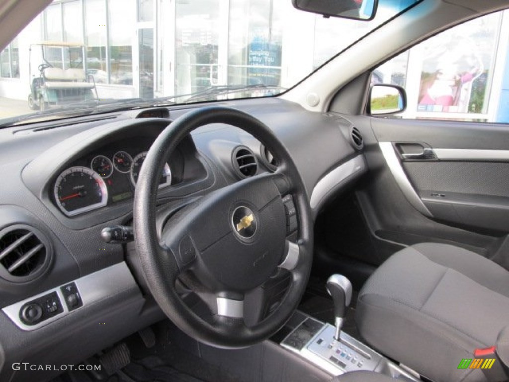 2010 Aveo LT Sedan - Cosmic Silver / Charcoal photo #13