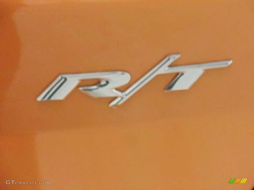 2005 Dodge Stratus R/T Sedan Marks and Logos Photos