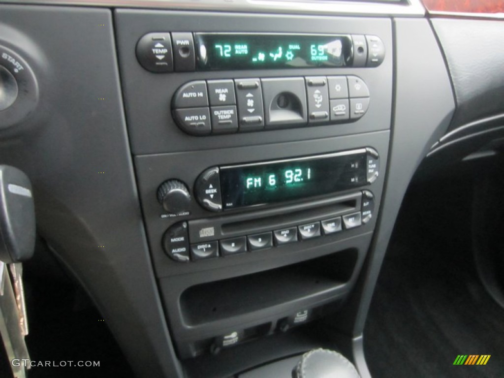 2004 Chrysler Pacifica Standard Pacifica Model Controls Photo #55460415