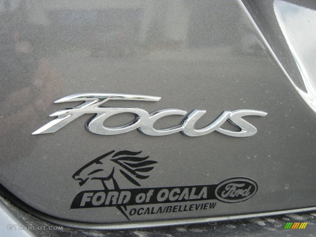 2012 Focus SE 5-Door - Sterling Grey Metallic / Stone photo #4