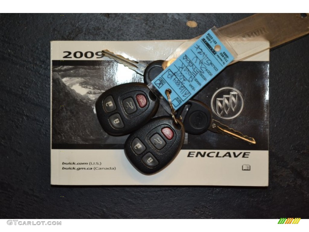 2009 Buick Enclave CX Keys Photos