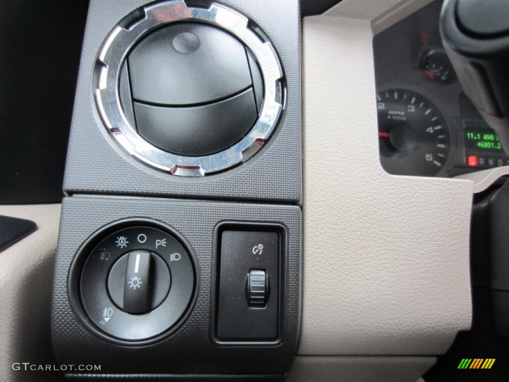 2009 Ford F350 Super Duty XLT SuperCab 4x4 Controls Photo #55460658