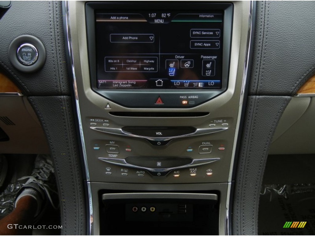 2012 Lincoln MKX FWD Controls Photo #55460909
