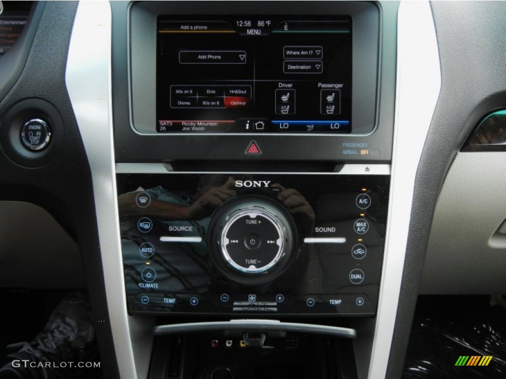 2012 Ford Explorer Limited Controls Photo #55461041