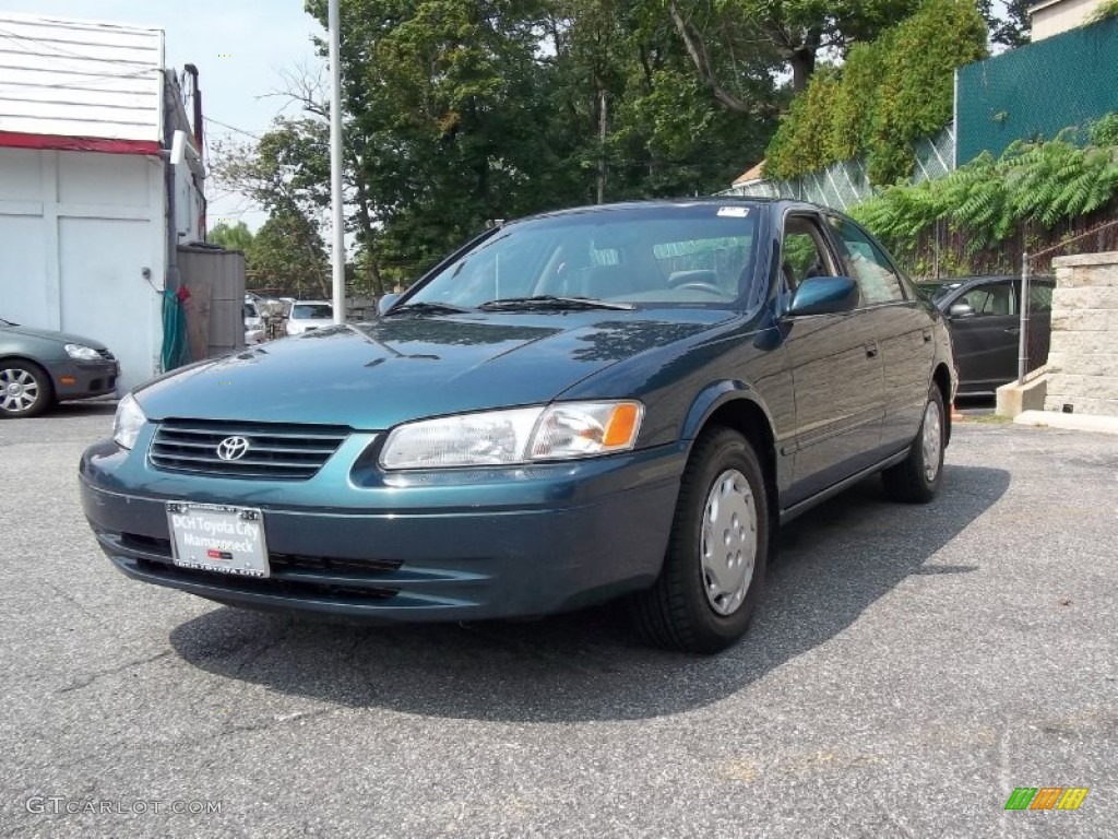 1998 Camry LE - Dark Green Metallic / Oak photo #4