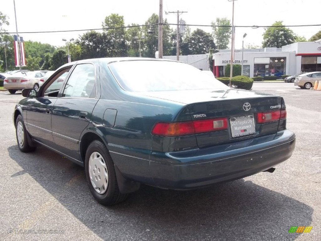 1998 Camry LE - Dark Green Metallic / Oak photo #5