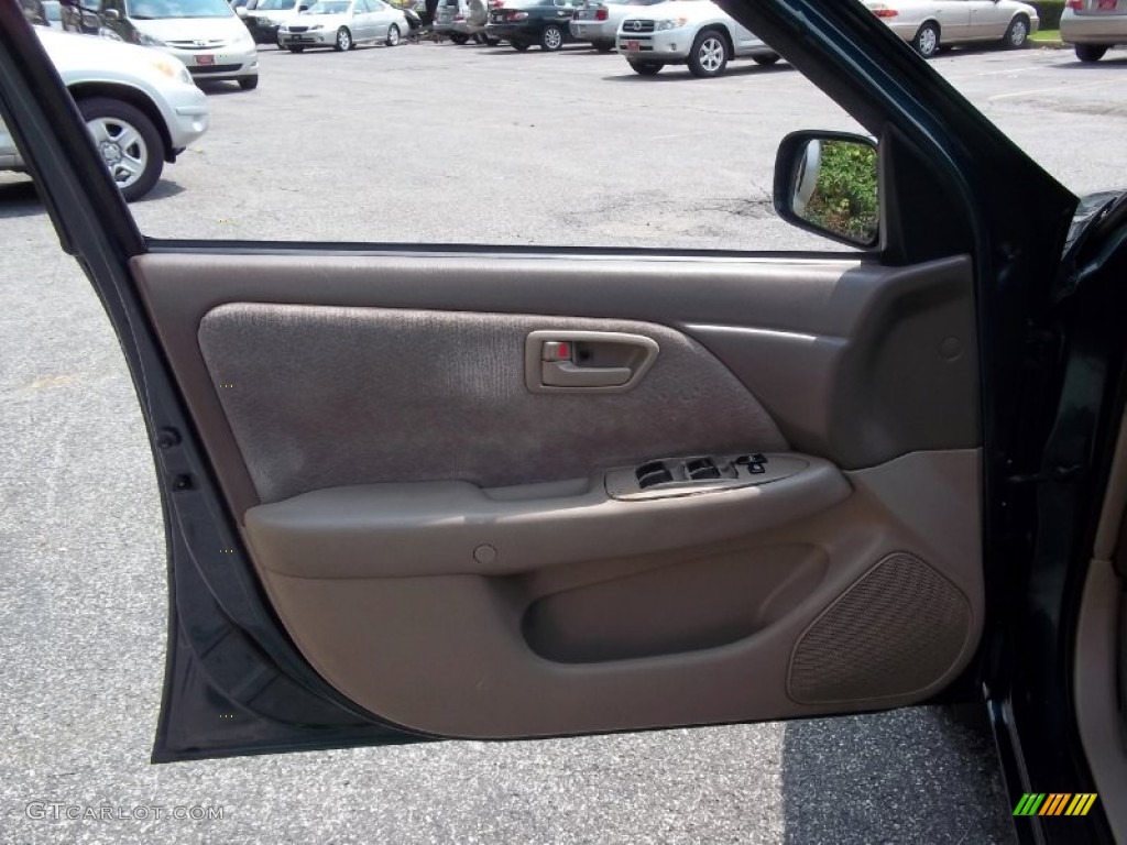1998 Camry LE - Dark Green Metallic / Oak photo #20
