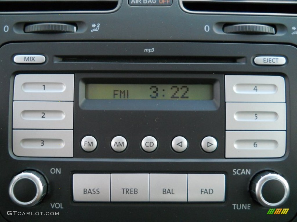 2009 Volkswagen Rabbit 2 Door Audio System Photos