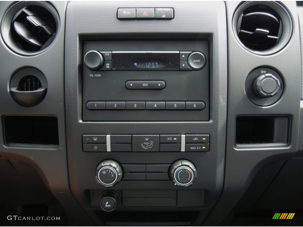 2011 Ford F150 XL Regular Cab Controls Photo #55461459