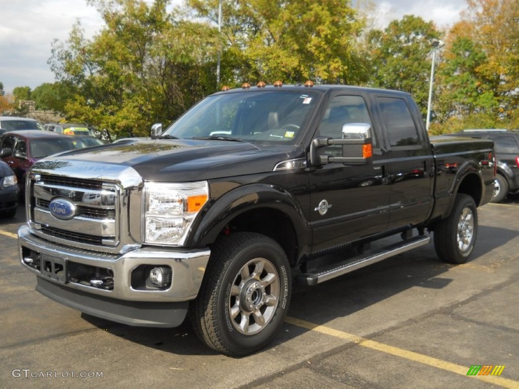 2011 F350 Super Duty Lariat Crew Cab 4x4 - Tuxedo Black / Black photo #1