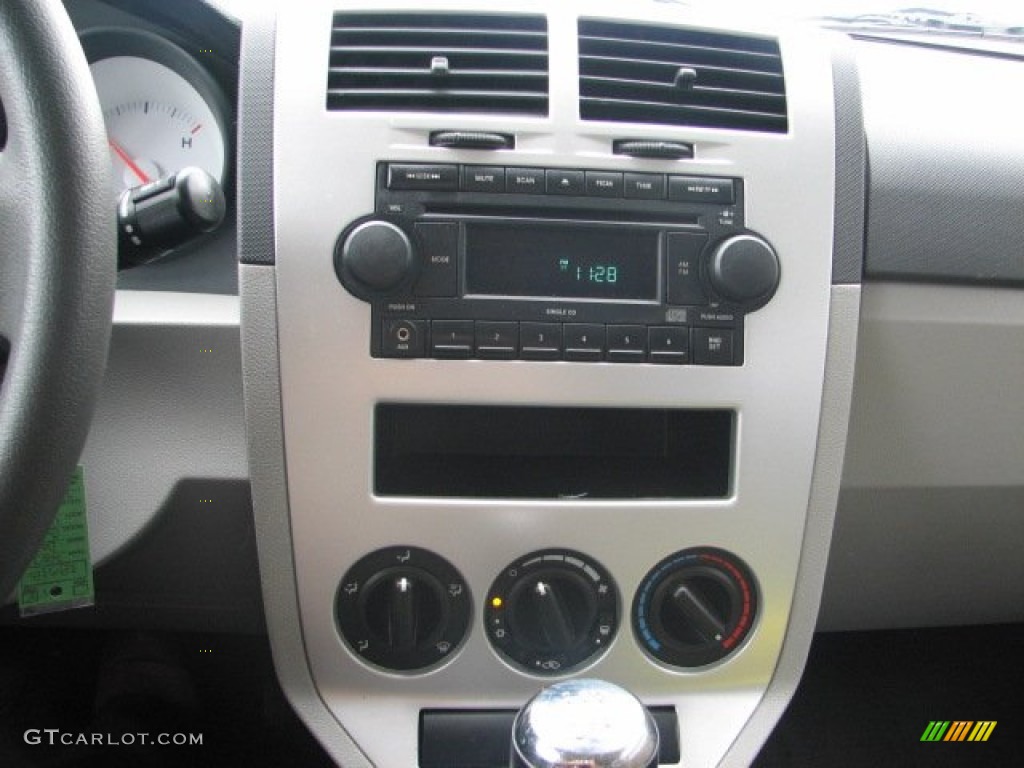 2007 Dodge Caliber SE Controls Photo #55462388