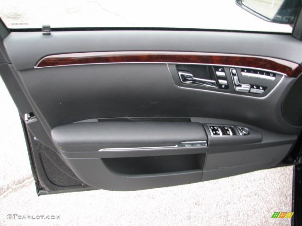 2012 Mercedes-Benz S 350 BlueTEC 4Matic Door Panel Photos