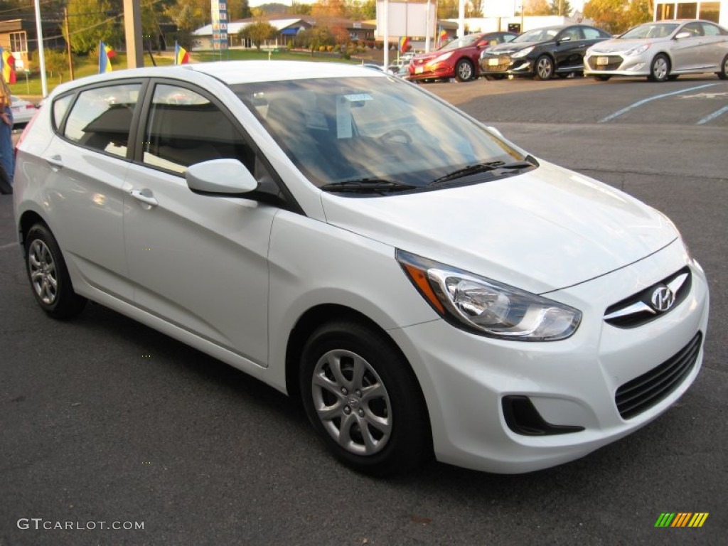 Century White 2012 Hyundai Accent GS 5 Door Exterior Photo #55463761