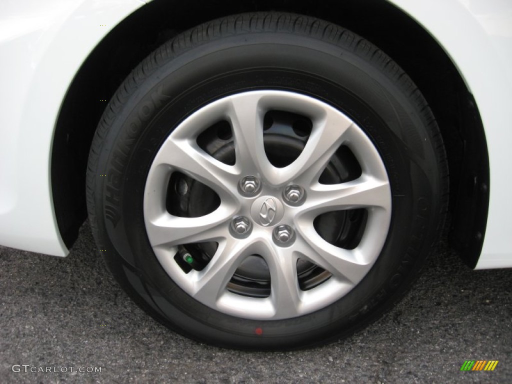 2012 Hyundai Accent GS 5 Door Wheel Photo #55463813