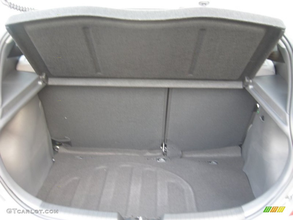 2012 Hyundai Accent GS 5 Door Trunk Photos