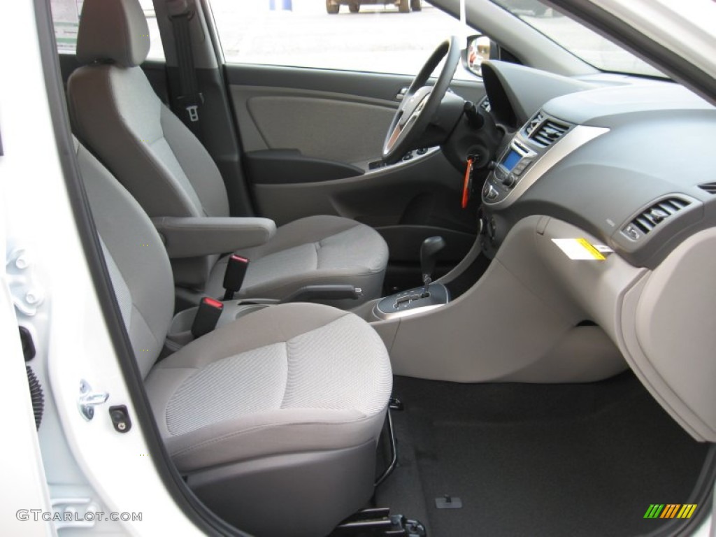 Gray Interior 2012 Hyundai Accent GS 5 Door Photo #55463891