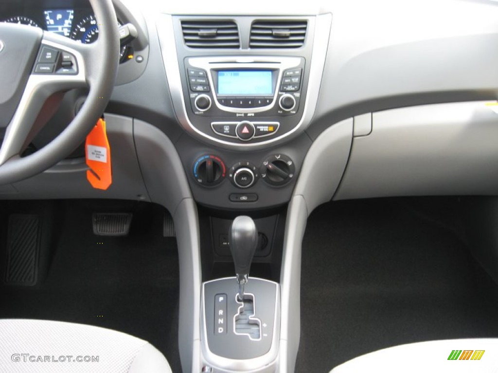 2012 Hyundai Accent GS 5 Door Gray Dashboard Photo #55463927