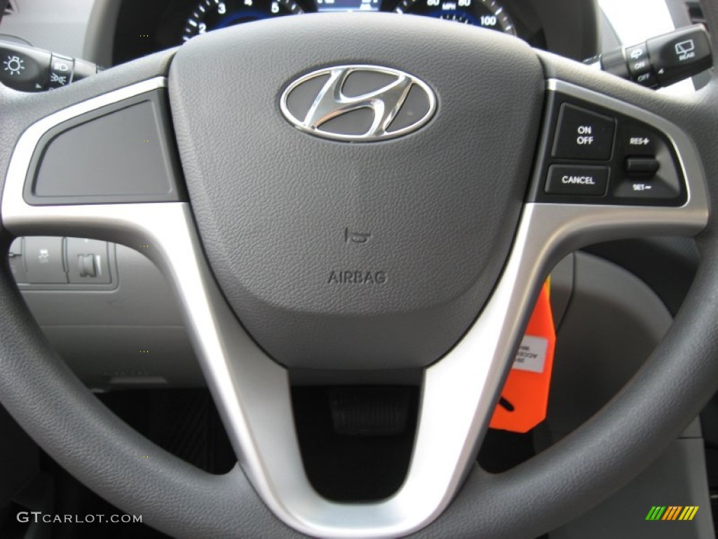 2012 Hyundai Accent GS 5 Door Controls Photo #55463960