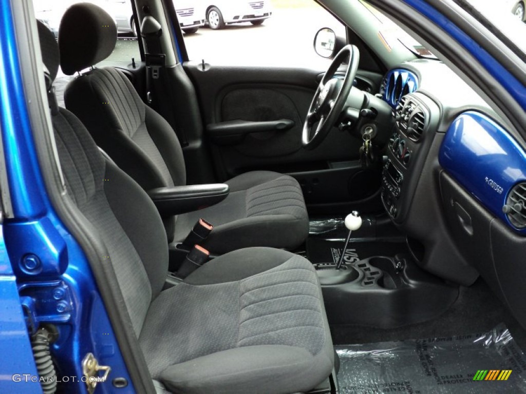 2004 PT Cruiser Touring - Electric Blue Pearlcoat / Dark Slate Gray photo #28
