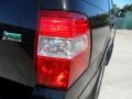 2010 Tuxedo Black Ford Expedition XLT  photo #18