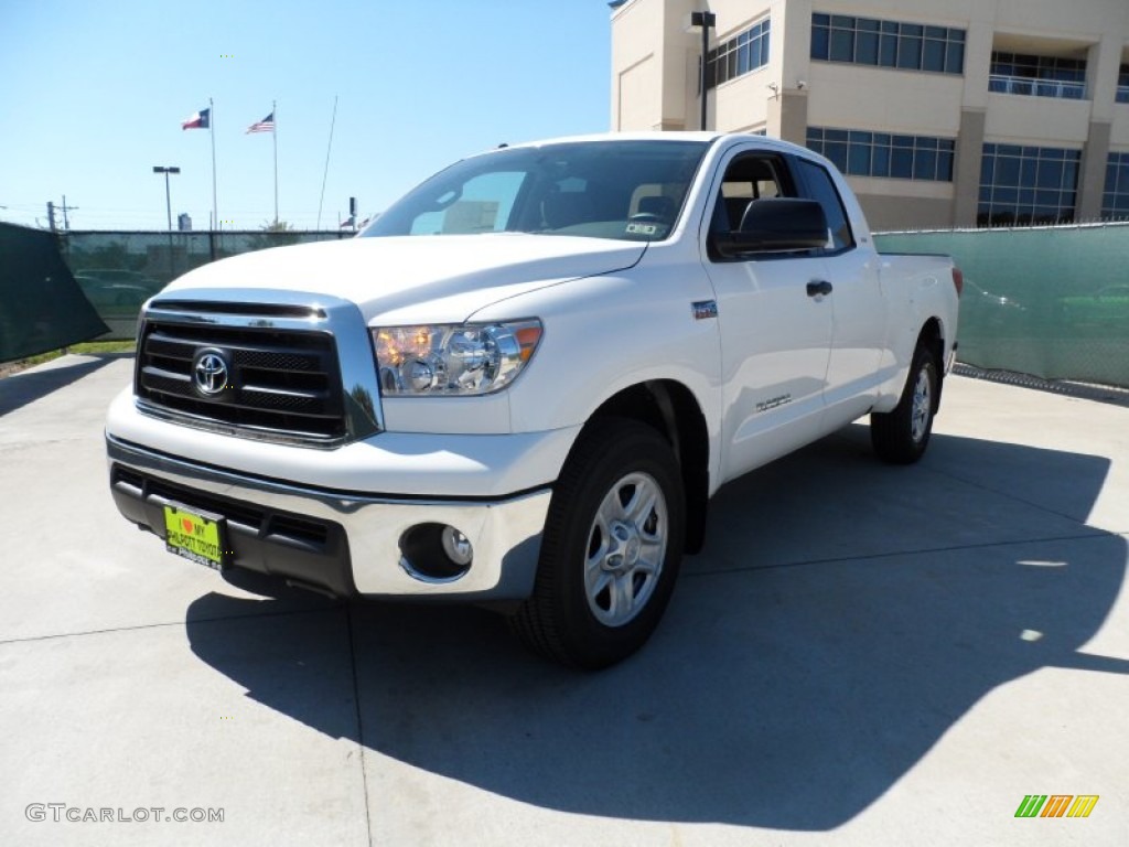 2012 Tundra SR5 Double Cab - Super White / Graphite photo #7