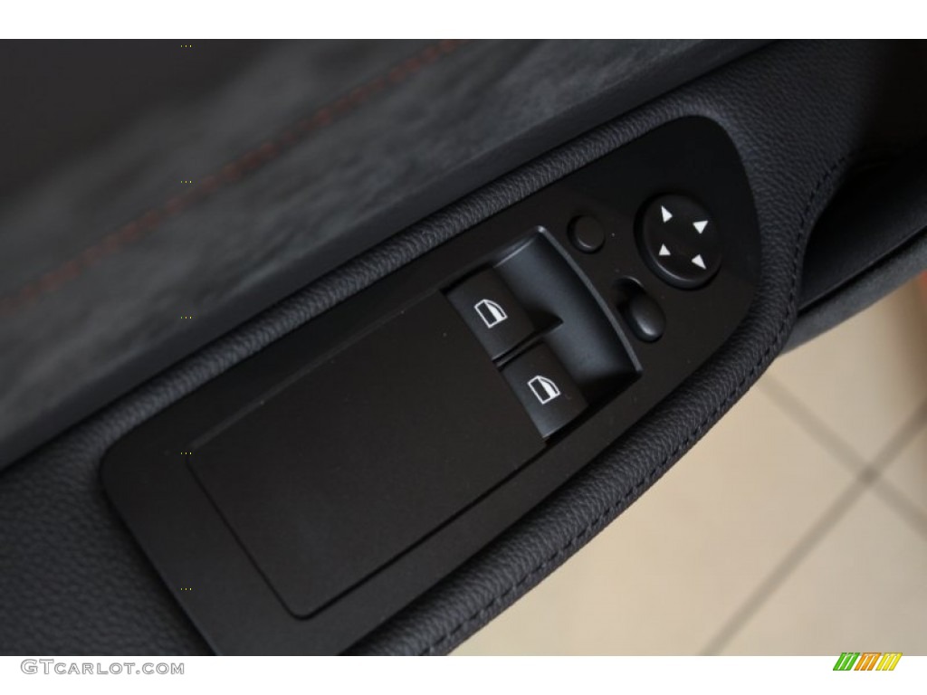 2011 BMW 1 Series M Coupe Controls Photo #55470377