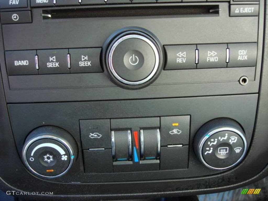 2007 Chevrolet Monte Carlo LT Controls Photo #55472035