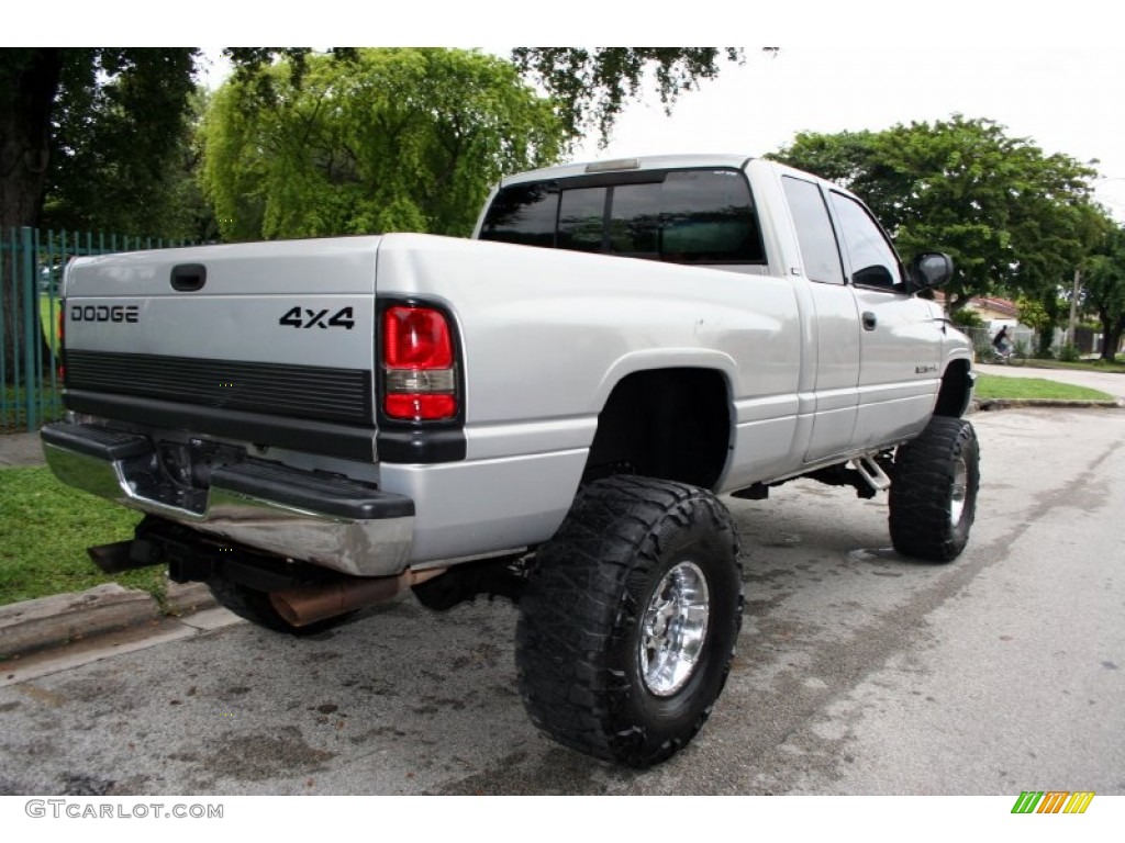 2001 Ram 1500 SLT Club Cab 4x4 - Bright Silver Metallic / Mist Gray photo #8