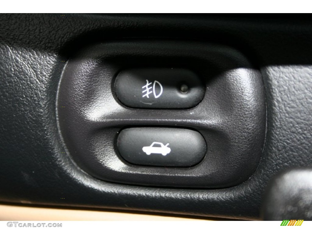 2003 Chevrolet Corvette 50th Anniversary Edition Coupe Controls Photo #55476060