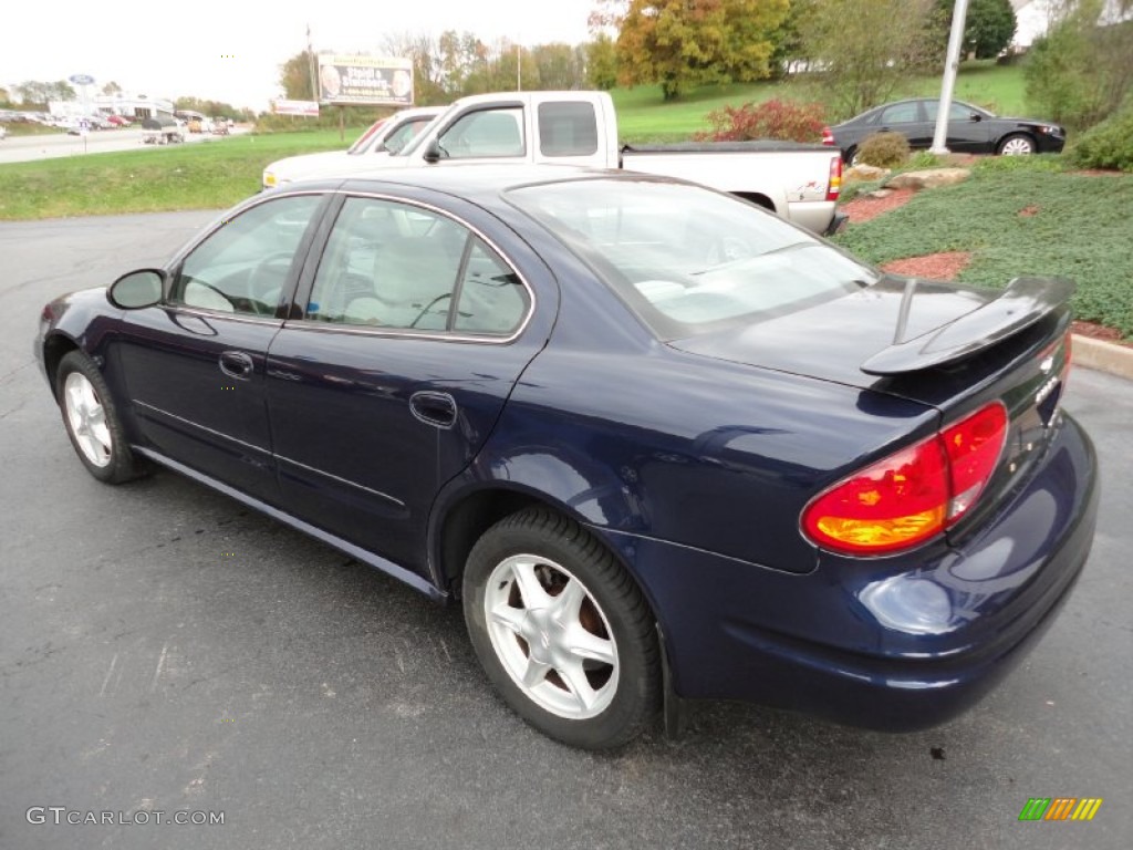 2004 Alero GL1 Sedan - Dark Blue / Neutral photo #3