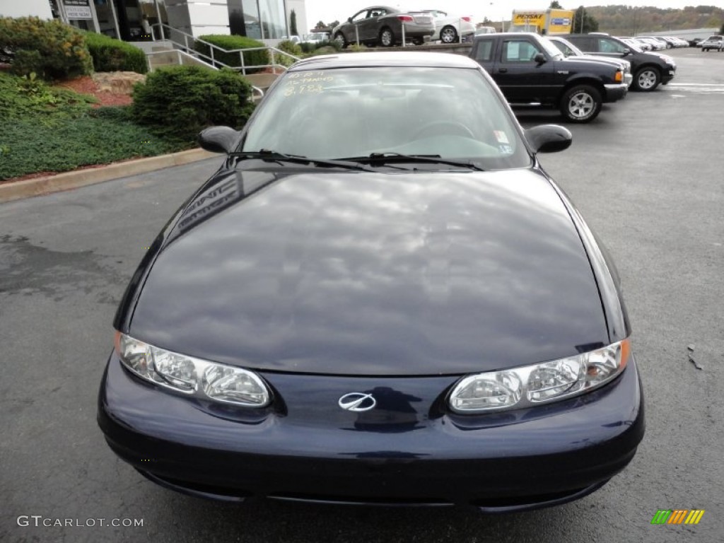 2004 Alero GL1 Sedan - Dark Blue / Neutral photo #8