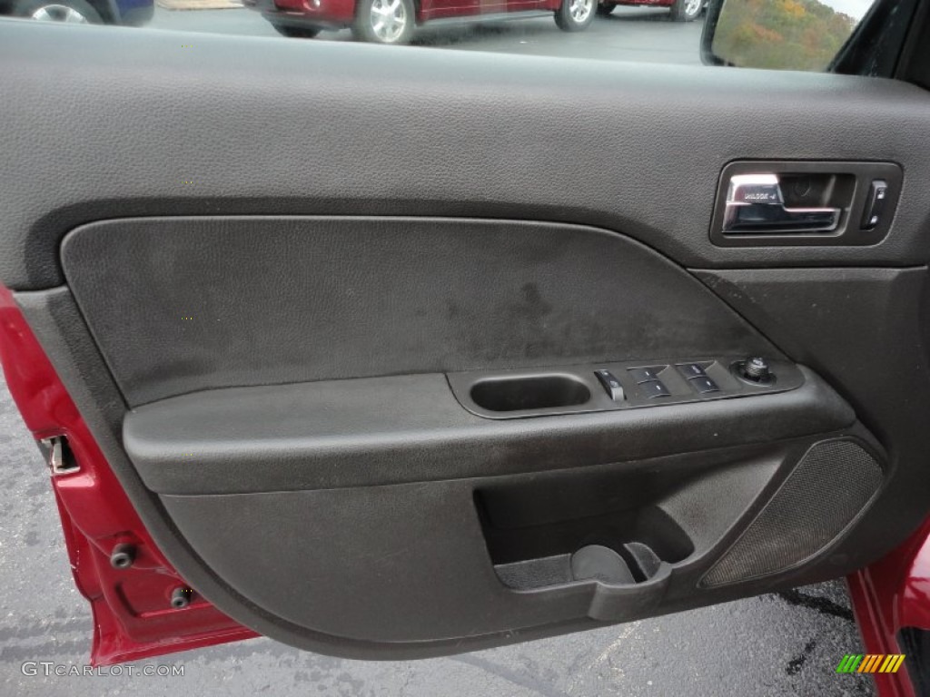 2006 Ford Fusion SE V6 Charcoal Black Door Panel Photo #55478199
