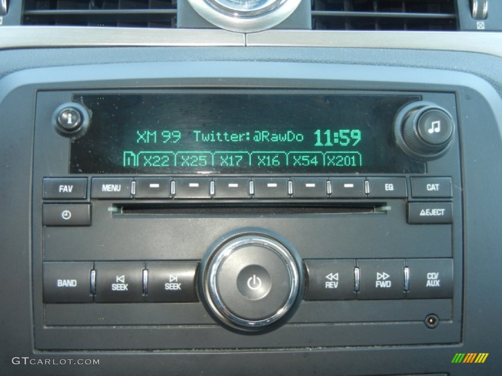 2009 Buick Enclave CXL Audio System Photos