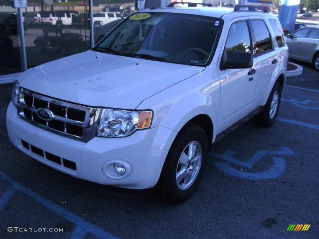 2010 Escape XLT V6 - White Suede / Camel photo #2