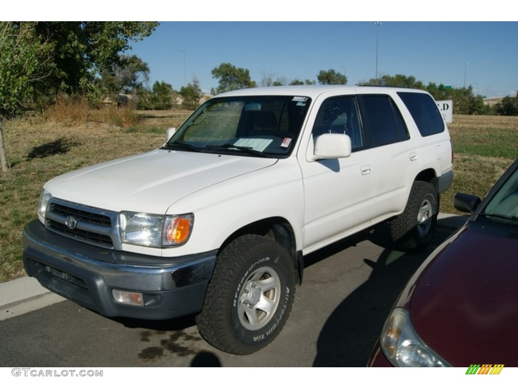 1999 4Runner SR5 4x4 - Natural White / Gray photo #4